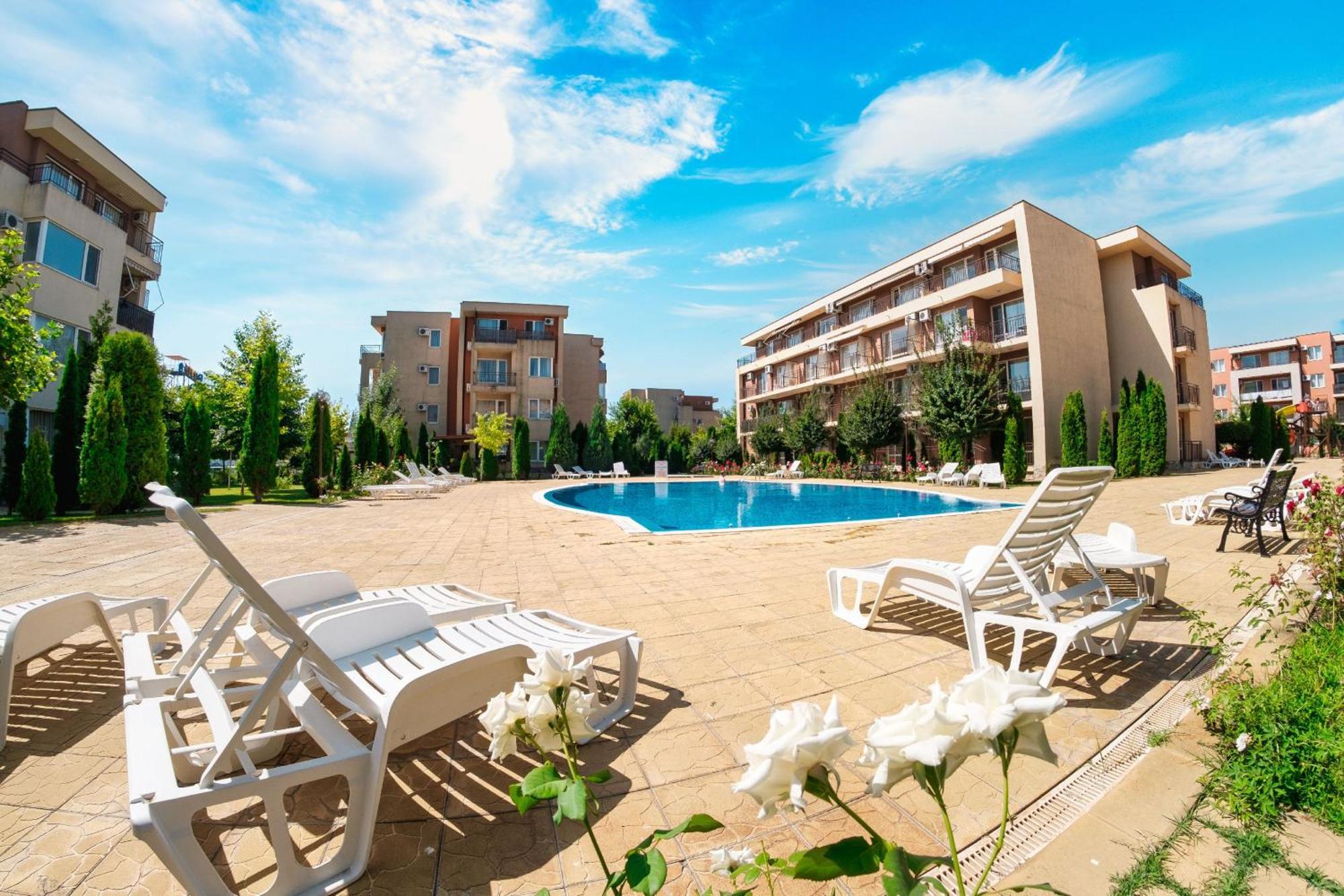 Nessebar And Holiday Fort Apartments 阳光海滩 外观 照片
