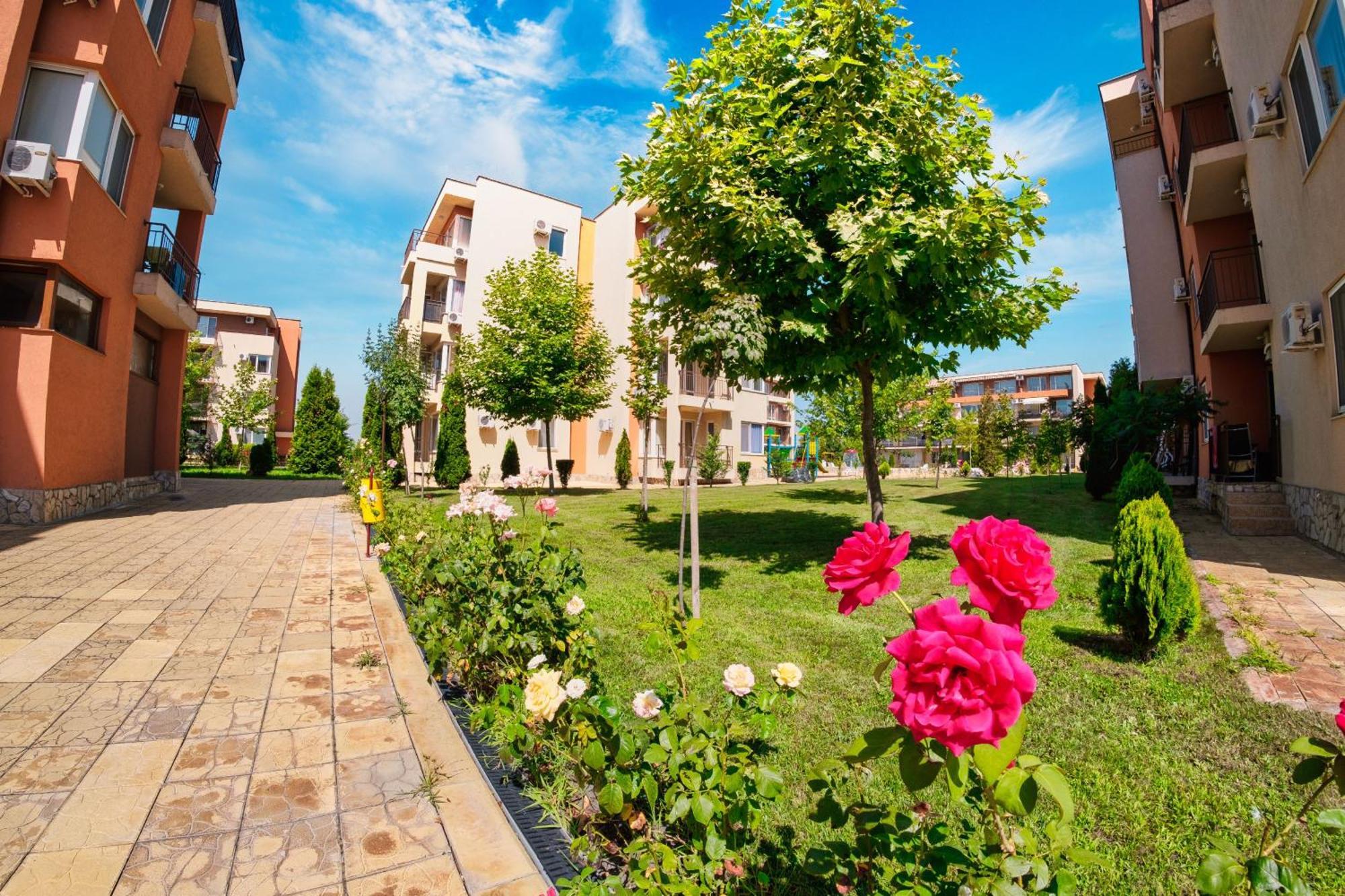 Nessebar And Holiday Fort Apartments 阳光海滩 外观 照片
