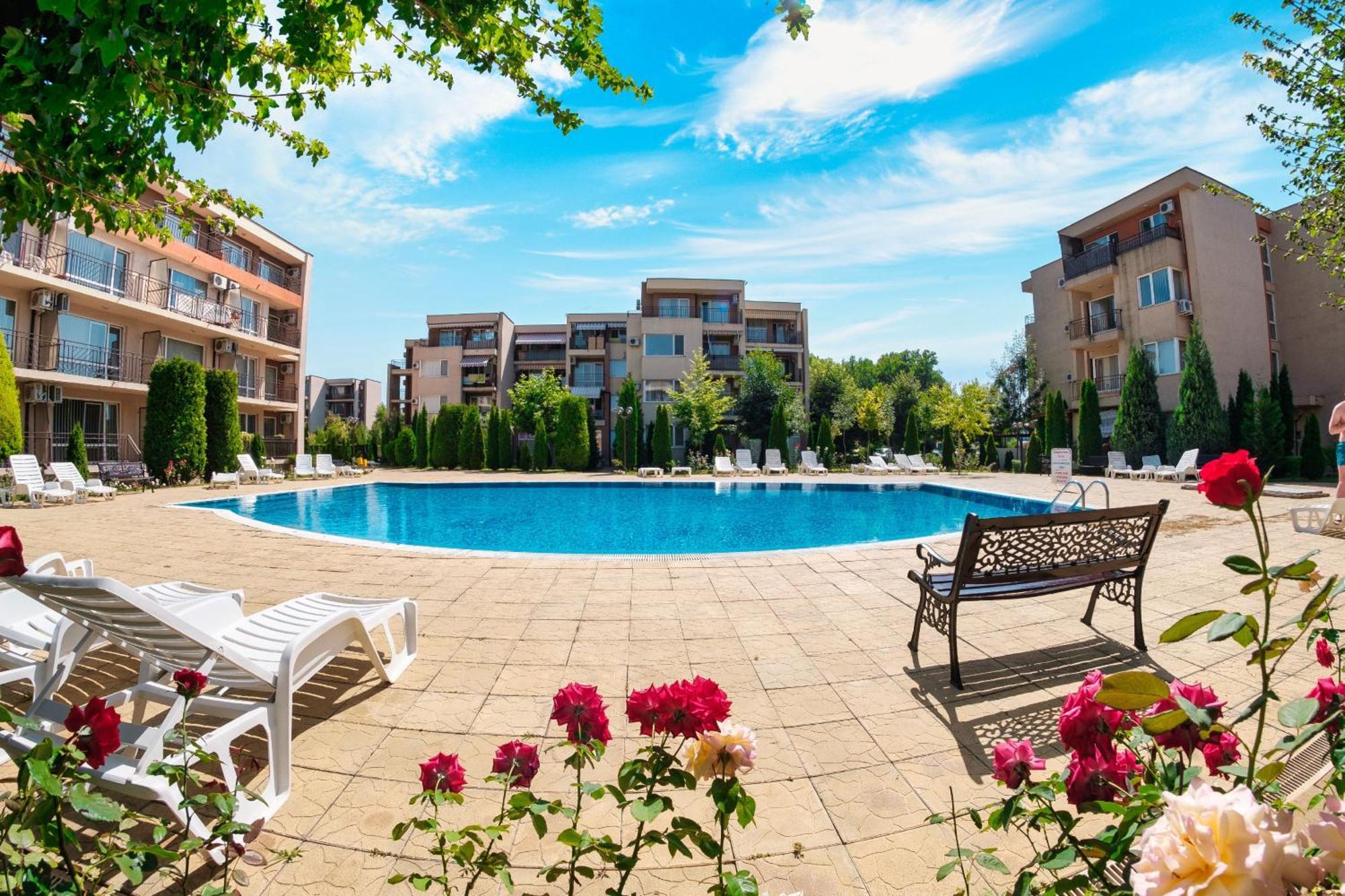 Nessebar And Holiday Fort Apartments 阳光海滩 外观 照片