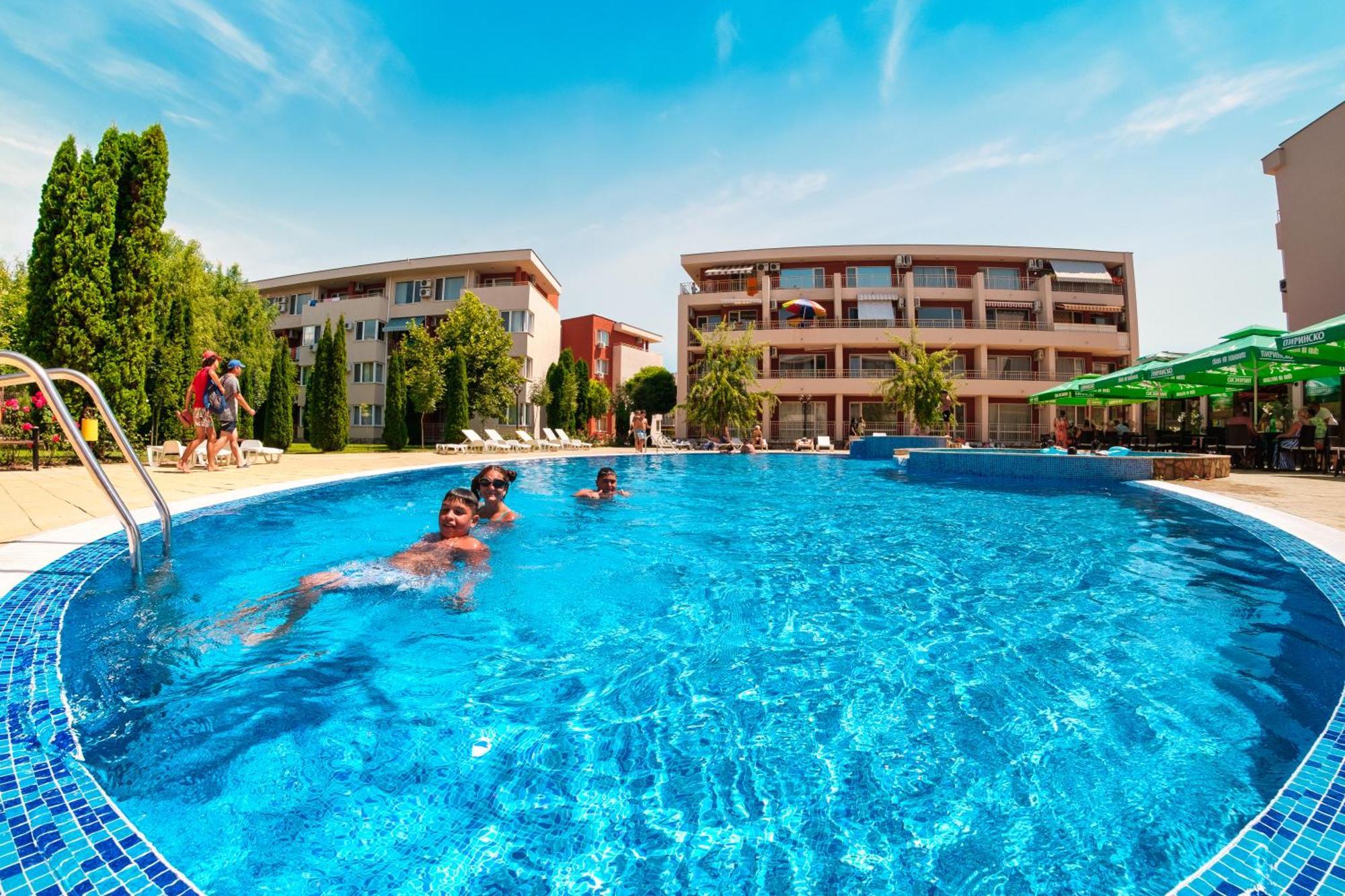 Nessebar And Holiday Fort Apartments 阳光海滩 外观 照片