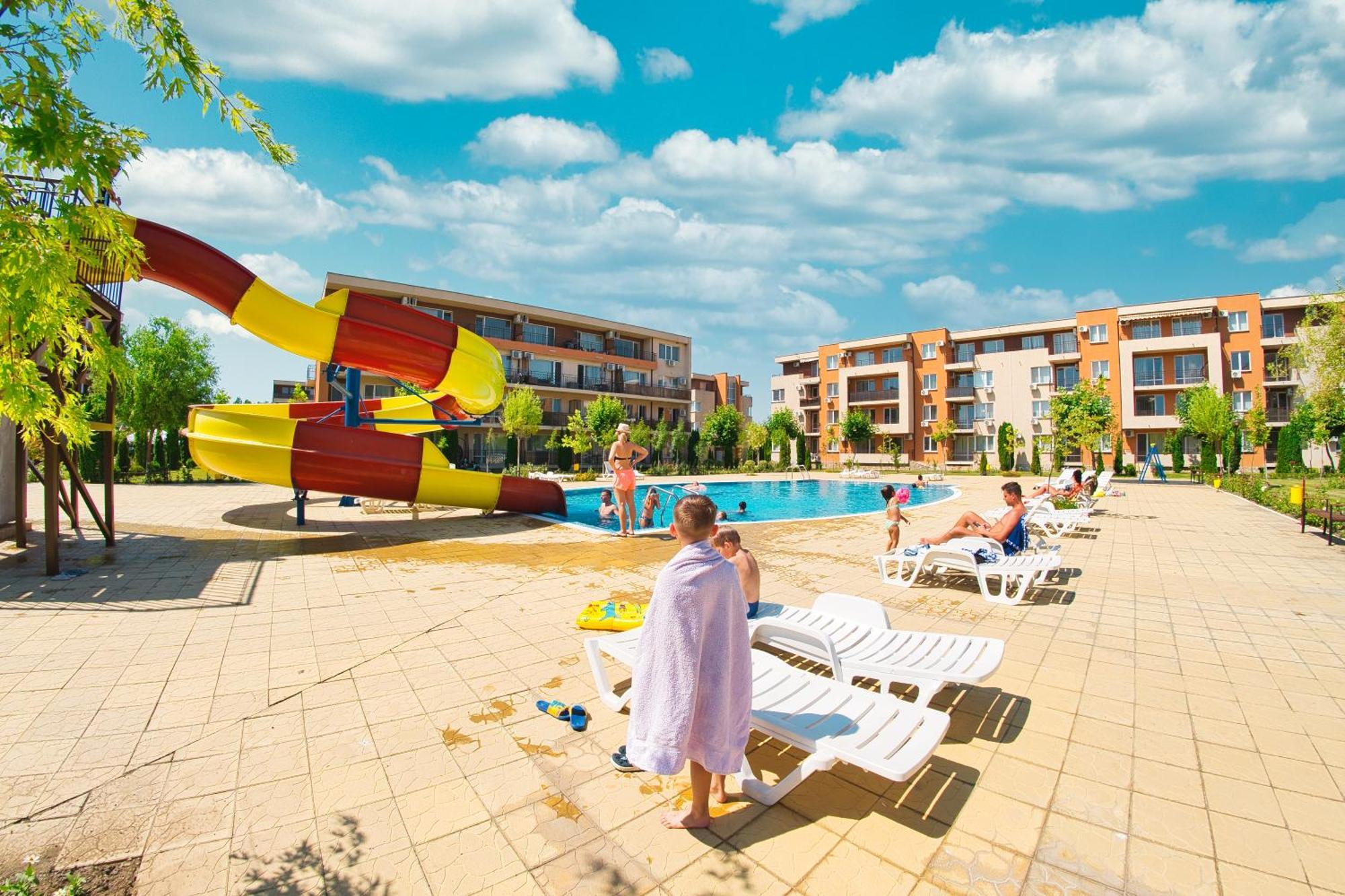 Nessebar And Holiday Fort Apartments 阳光海滩 外观 照片