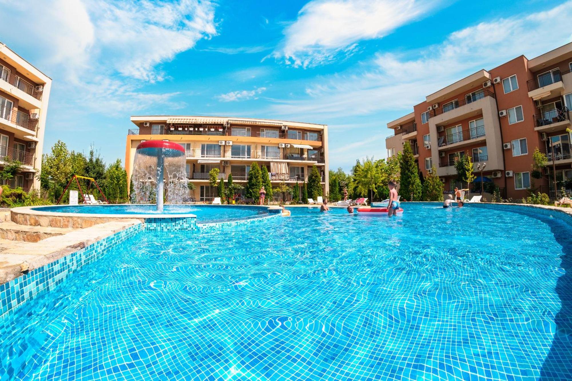 Nessebar And Holiday Fort Apartments 阳光海滩 外观 照片
