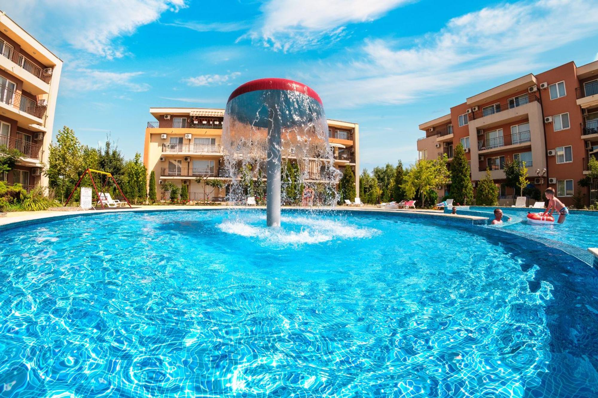 Nessebar And Holiday Fort Apartments 阳光海滩 外观 照片